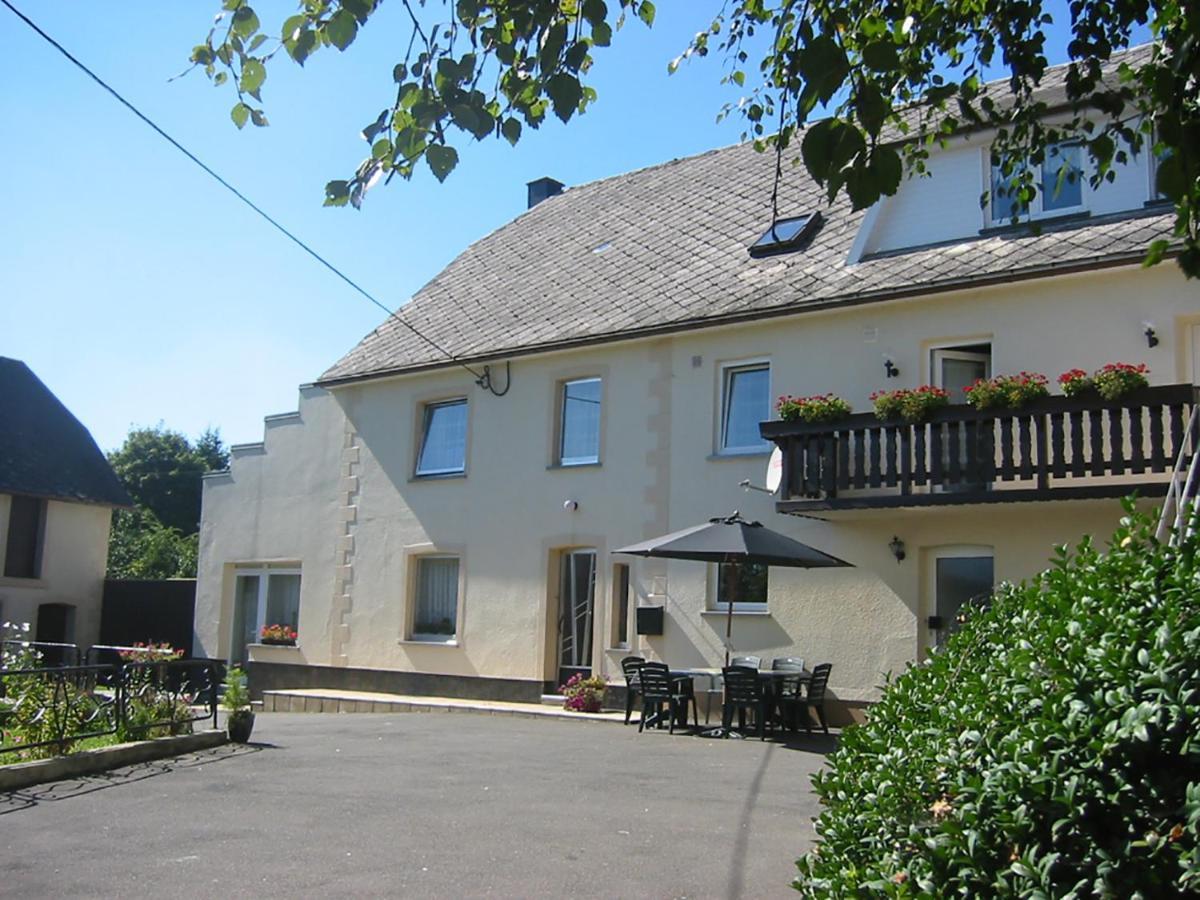 Ferienwohnung für die Familie oder Gruppen nahe dem Hohen Venn Wirtzfeld Exterior foto