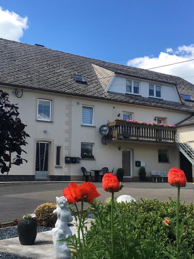 Ferienwohnung für die Familie oder Gruppen nahe dem Hohen Venn Wirtzfeld Exterior foto